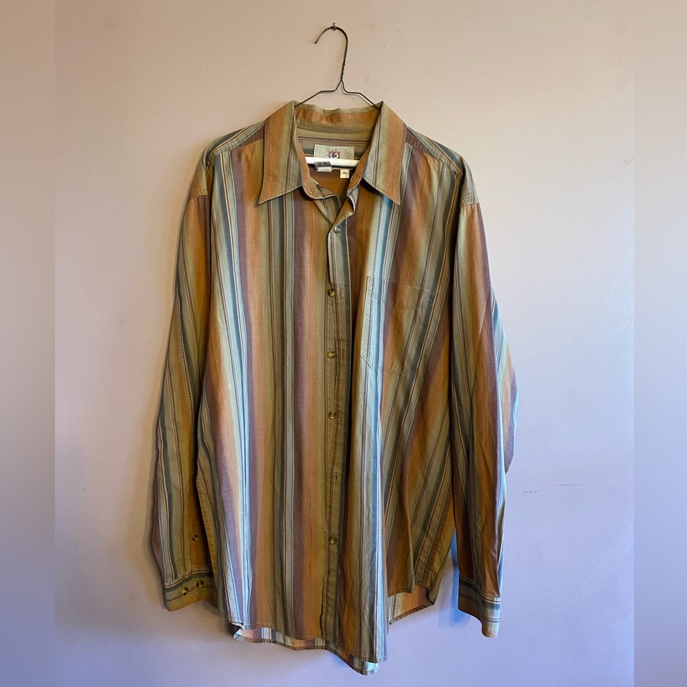 Men’s Casual Button Down Shirt